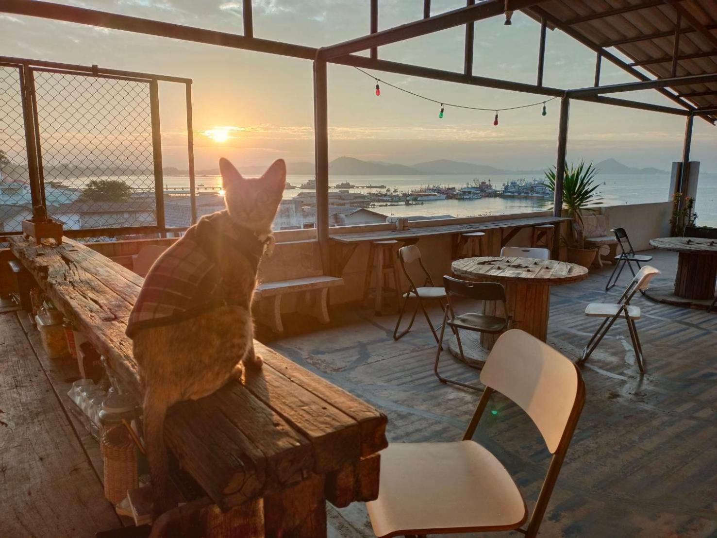 Sattahiptale Boutique Guesthouse & Hostel Ngoại thất bức ảnh